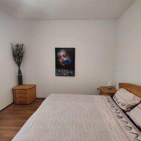 Apartments Pula With Private Parking Self Check In Exterior photo
