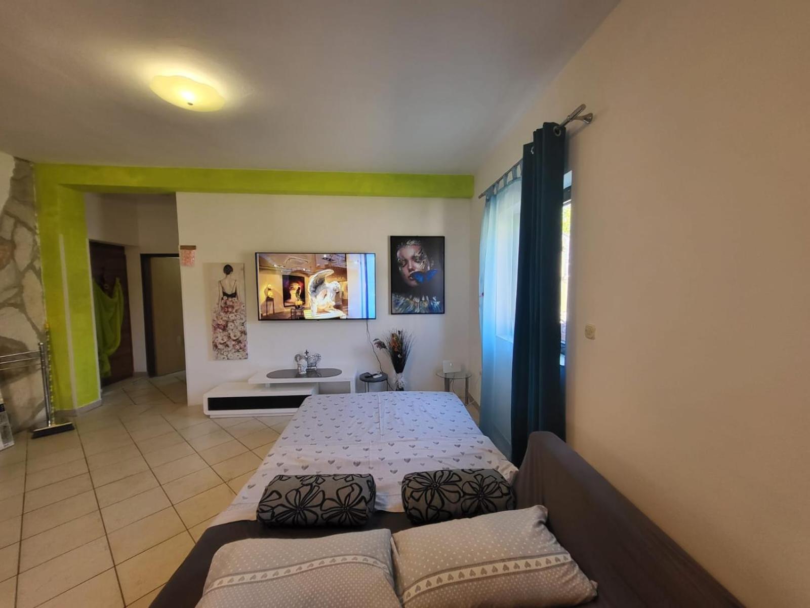 Apartments Pula With Private Parking Self Check In Exterior photo